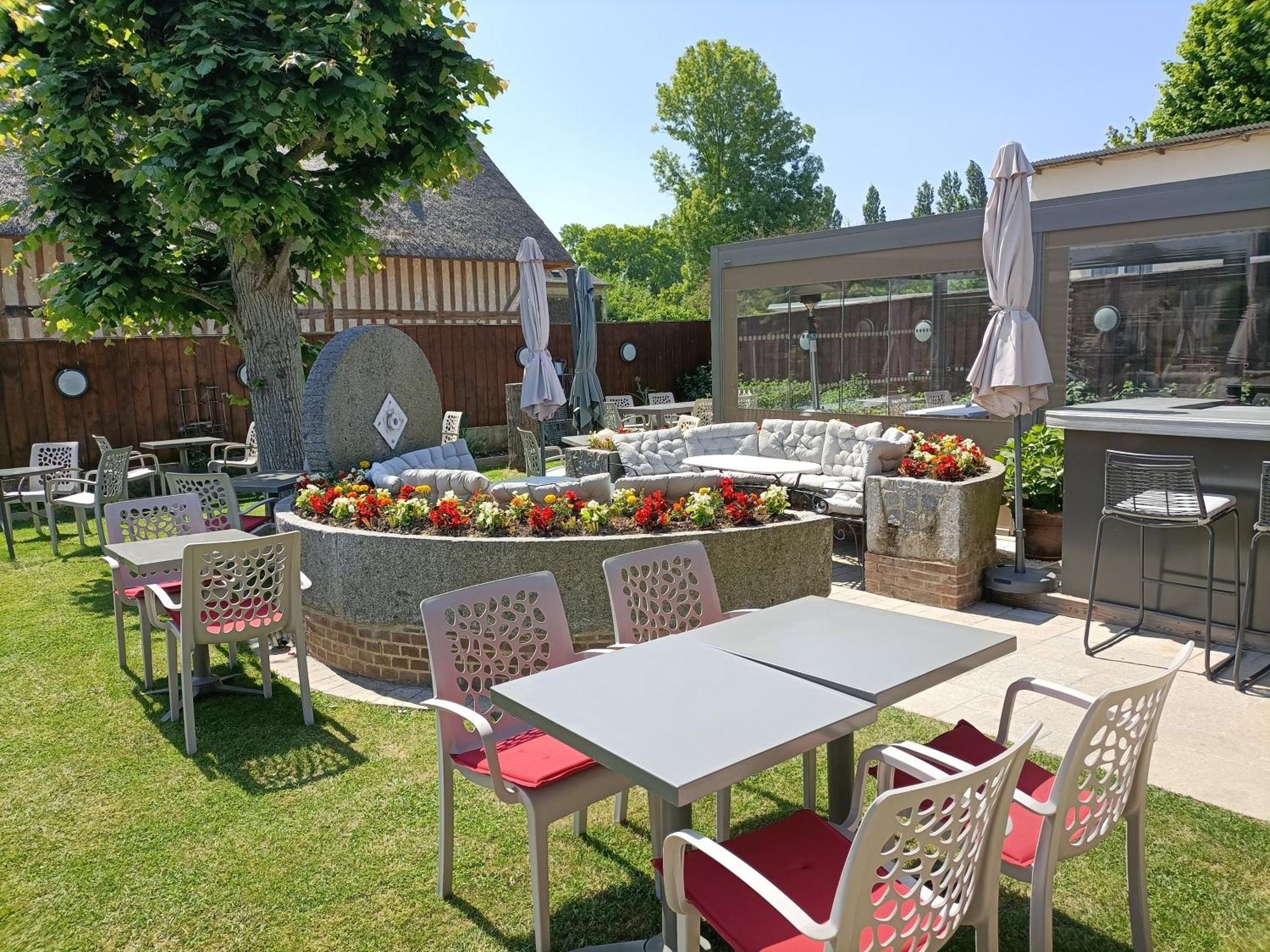 Auberge Du Vieux Tour Le Manoir Canapville  Dış mekan fotoğraf