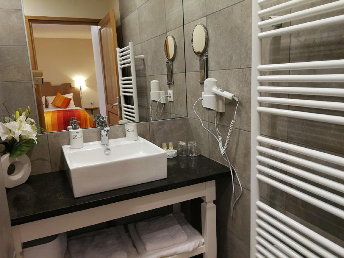 Auberge Du Vieux Tour Le Manoir Canapville  Dış mekan fotoğraf